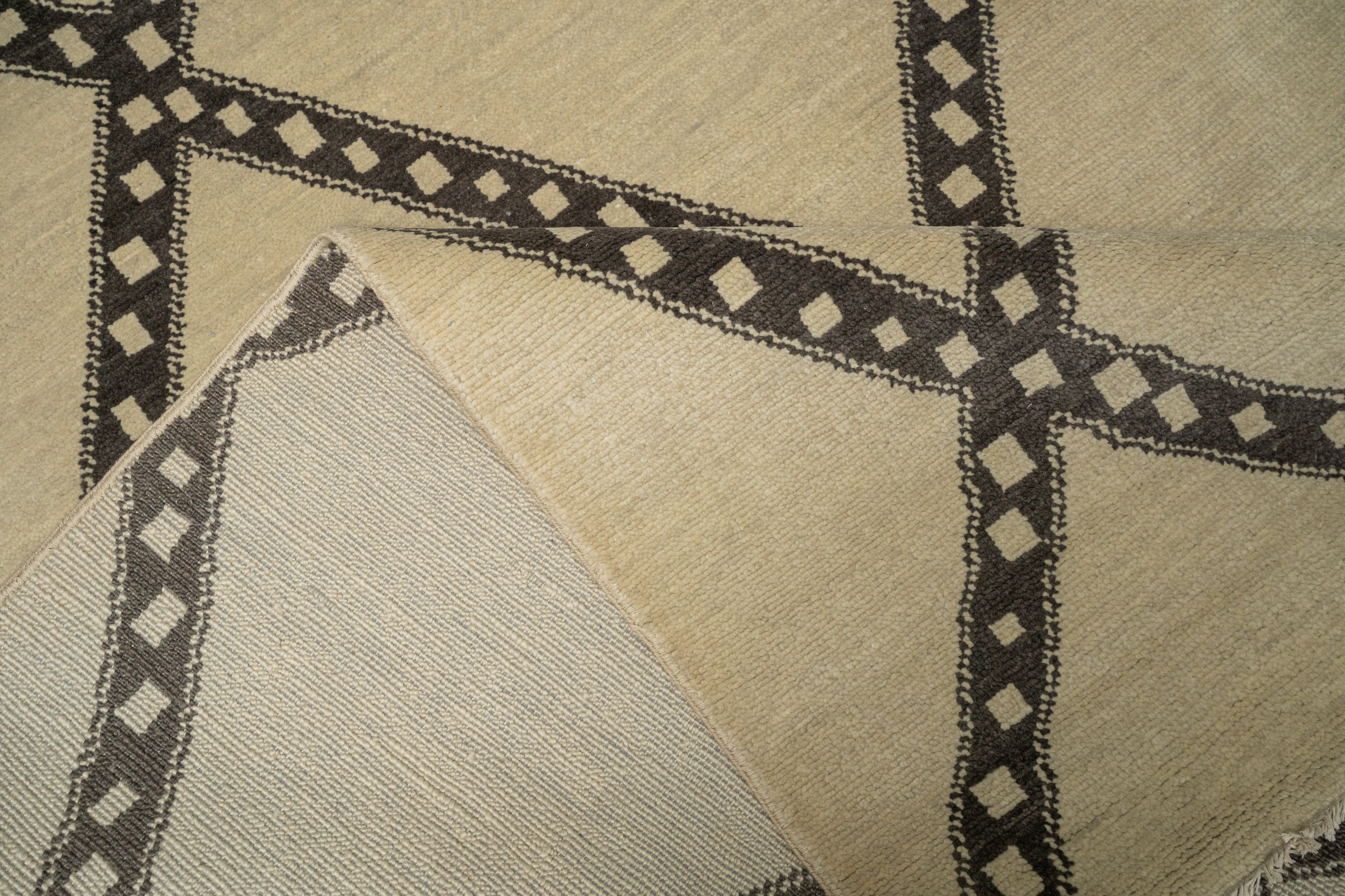 Handknotted Carpet, DIA- LINE 2, Desert & Sand Umber